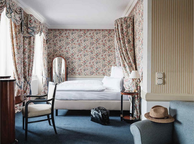 020_Schoene-Aussichten-Touristik-ameron-neuschwanstein-alpsee-resort-spa-zimmer-suite-jaegerhaus3_1f5f4bc73b
