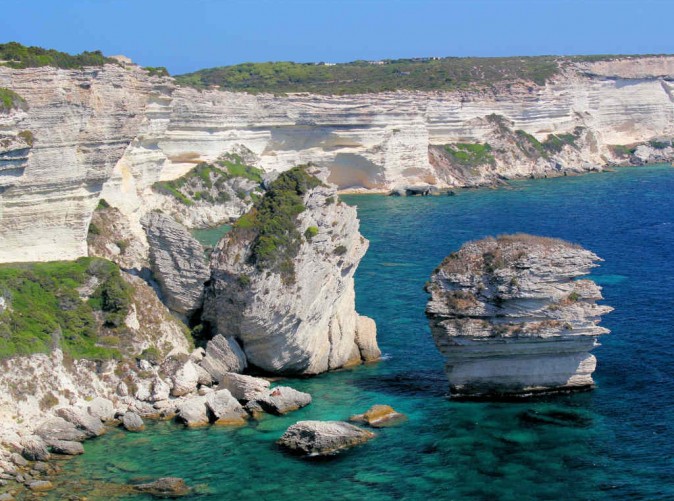 Korsika_pixabay_bonifacio-4094943_1920